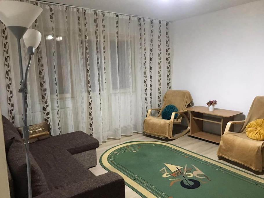 Apartament Confortabil Питещ Екстериор снимка