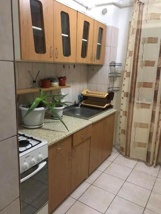 Apartament Confortabil Питещ Екстериор снимка