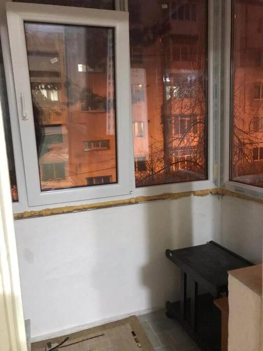 Apartament Confortabil Питещ Екстериор снимка
