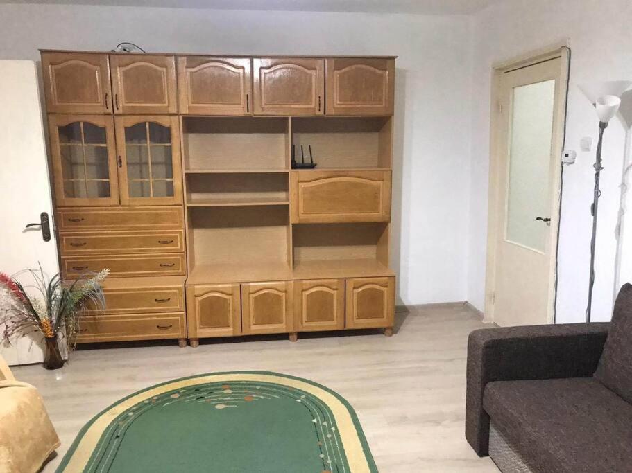 Apartament Confortabil Питещ Екстериор снимка