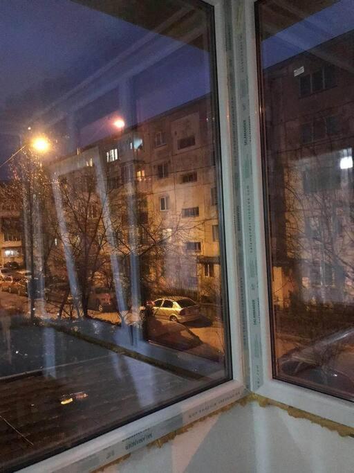 Apartament Confortabil Питещ Екстериор снимка