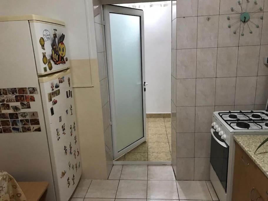 Apartament Confortabil Питещ Екстериор снимка